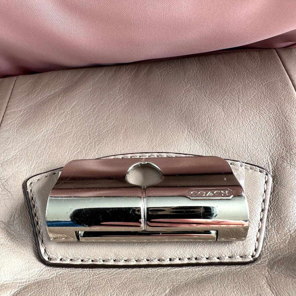 Coach Kristin Beige Leather Shoulder Bag - Picture 8 of 16